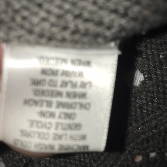 ⭐️ CONVERSE SWEATER ⭐️ LIKE NEW ⭐️ Size XS - Picture 6 of 7